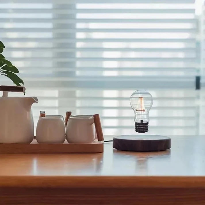 Aviaura - Levitating Light Bulb